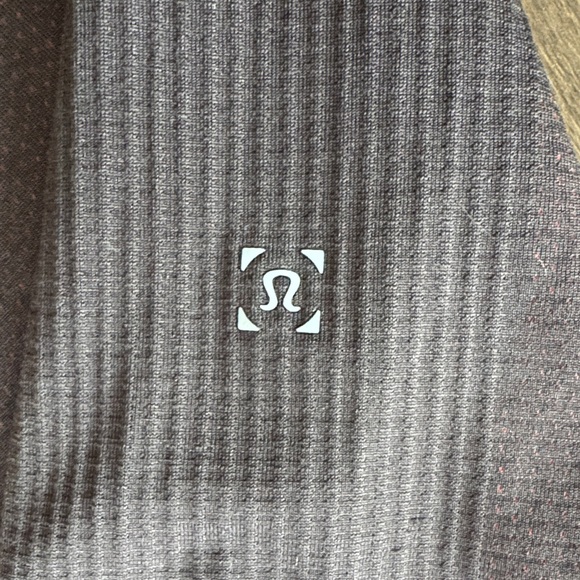 lululemon athletica Metal Vent Tech 2.0 Long Sleeve Quarter Zip - Picture 2 of 7